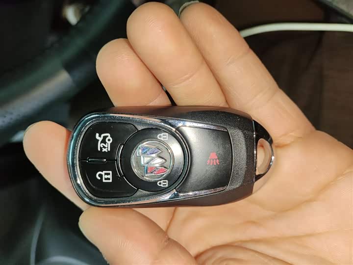 Фото 9 - Buick Regal