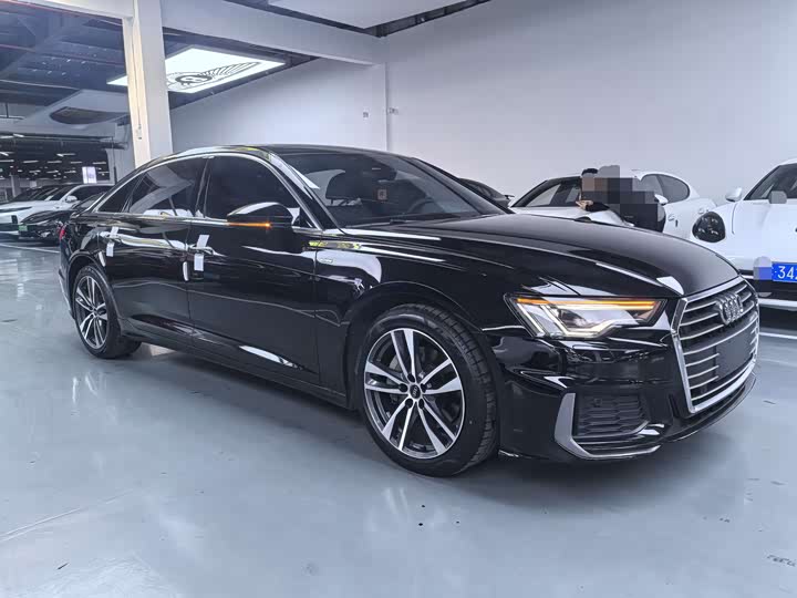Фото 3 - Audi A6L