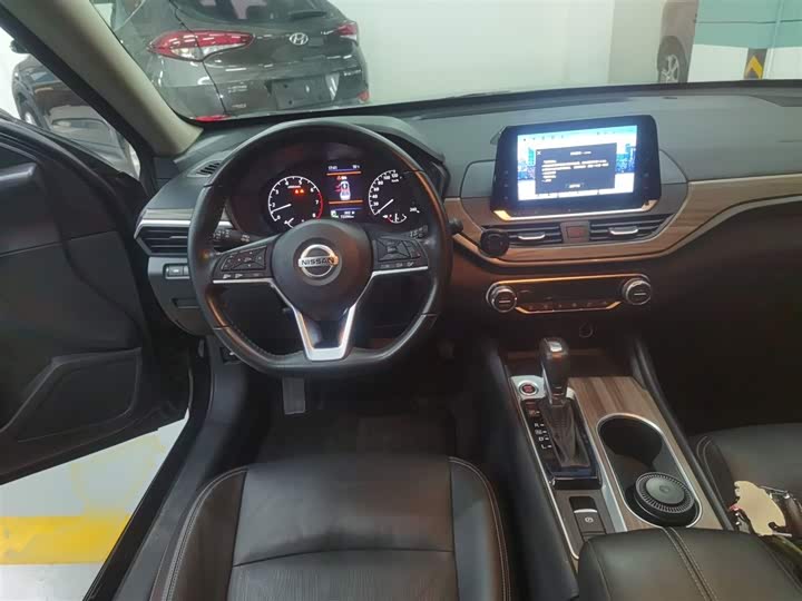 Фото 11 - Nissan Teana