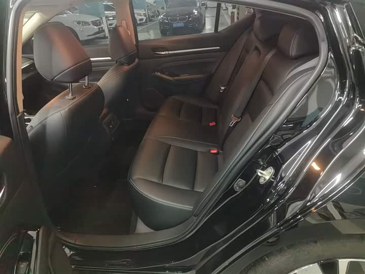 Фото 17 - Nissan Teana