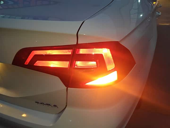 Фото 8 - Volkswagen Bora