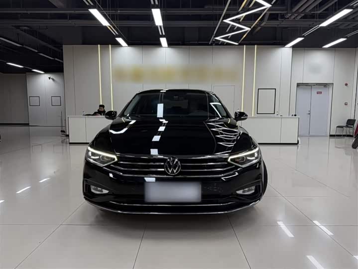 Фото 3 - Volkswagen Magotan