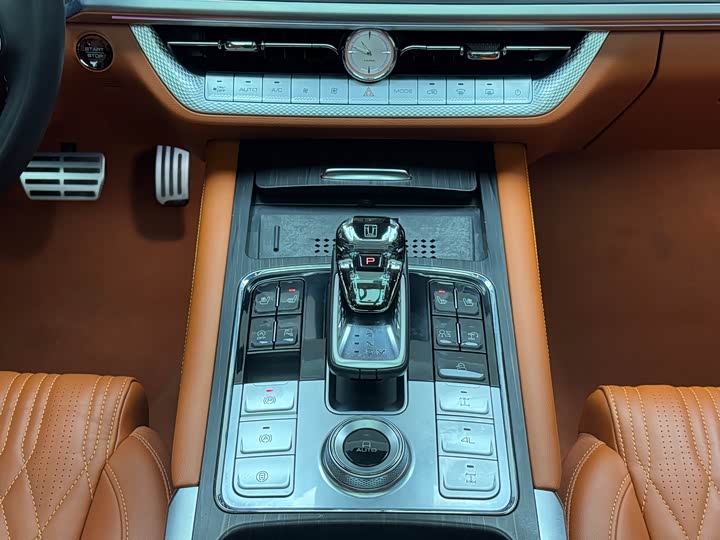 Фото 14 - Tank 500