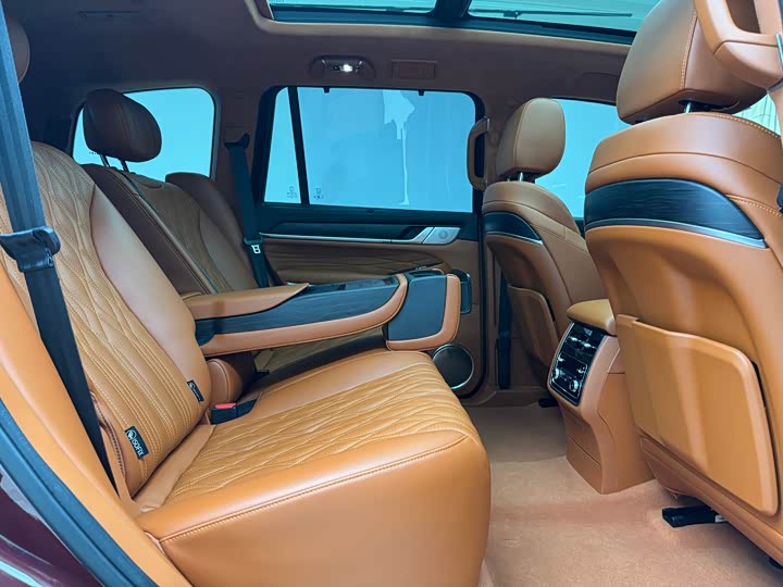 Фото 19 - Tank 500