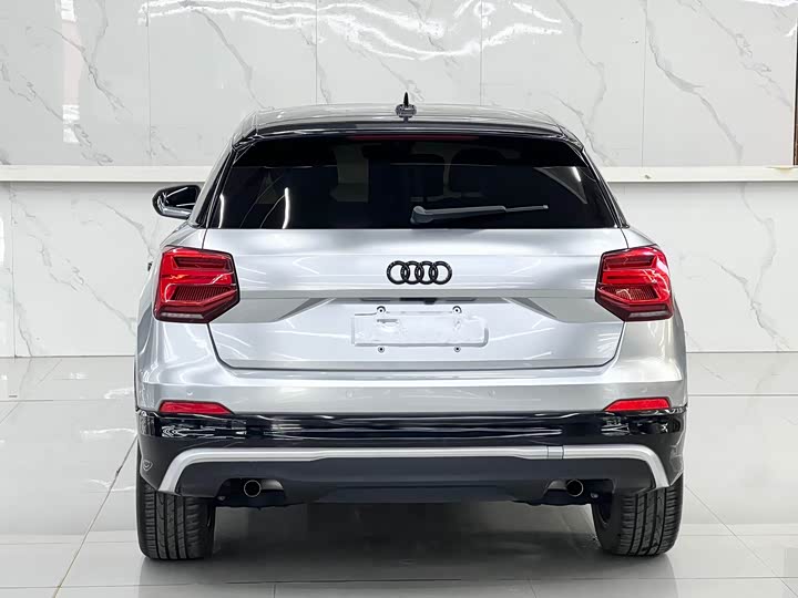 Фото 14 - Audi Q2L