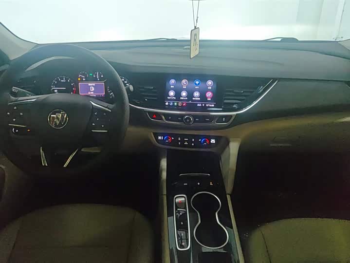 Фото 12 - Buick Regal