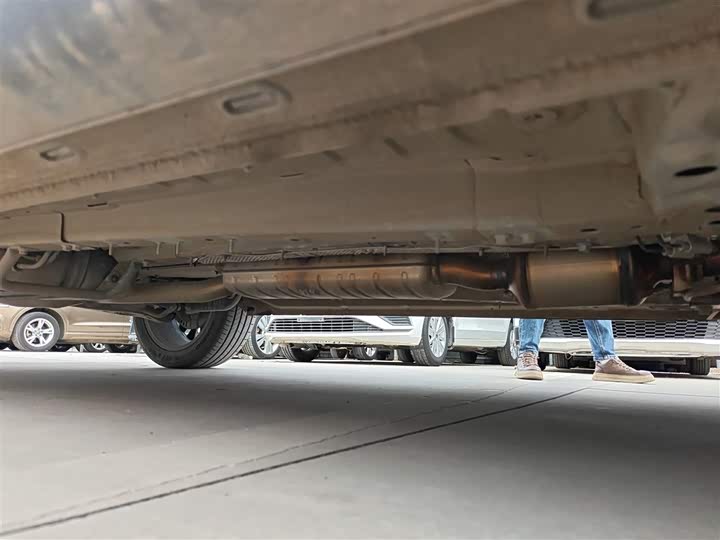 Фото 21 - Chery Tiggo 8L