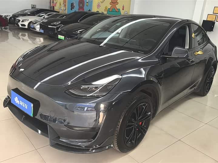 Фото 1 - Tesla Model Y