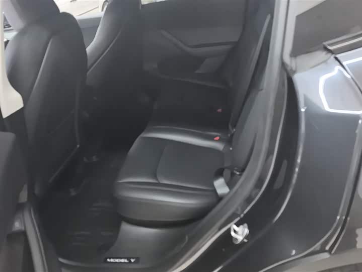 Фото 11 - Tesla Model Y