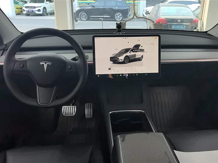 Фото 12 - Tesla Model Y