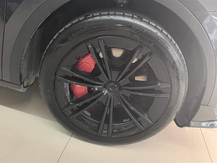 Фото 6 - Tesla Model Y