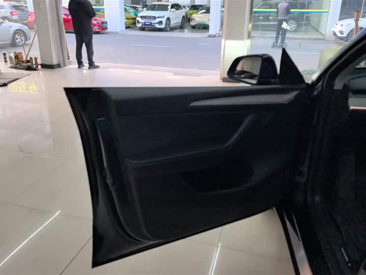 Фото 7 - Tesla Model Y