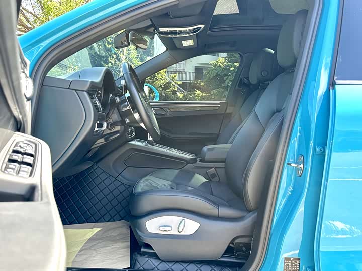 Фото 17 - Porsche Macan