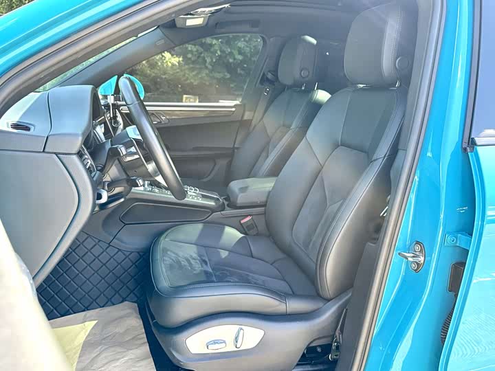 Фото 19 - Porsche Macan