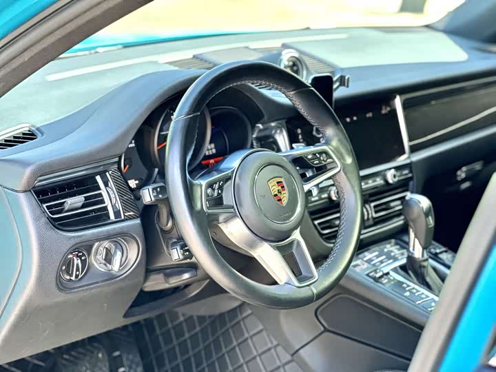 Фото 9 - Porsche Macan