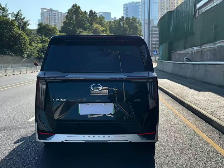 Фото 11 - GAC Trumpchi E9