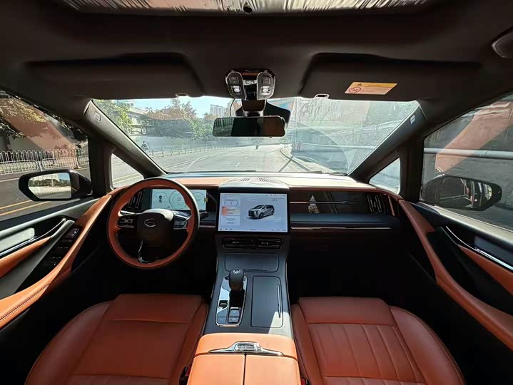 Фото 4 - GAC Trumpchi E9