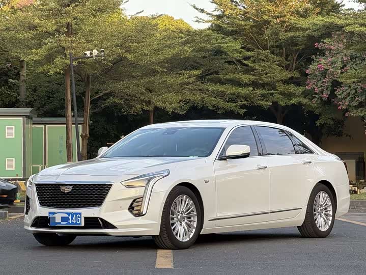Фото 1 - Cadillac CT6