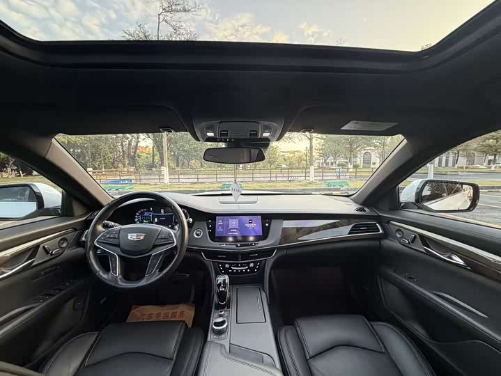 Фото 13 - Cadillac CT6