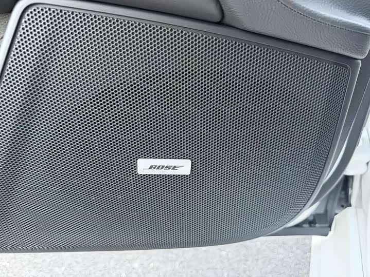 Фото 16 - Cadillac CT6