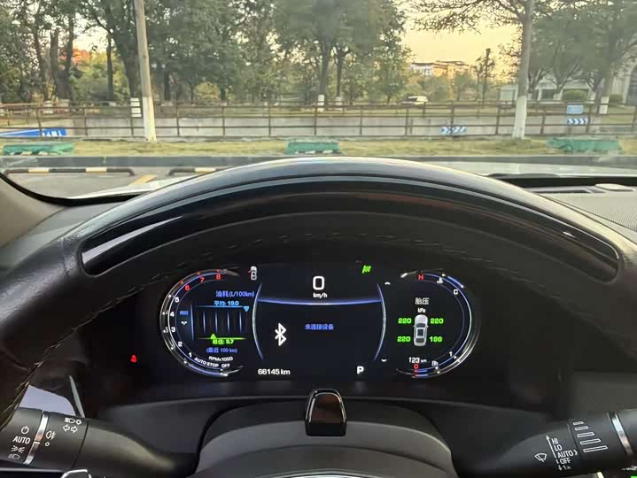 Фото 18 - Cadillac CT6