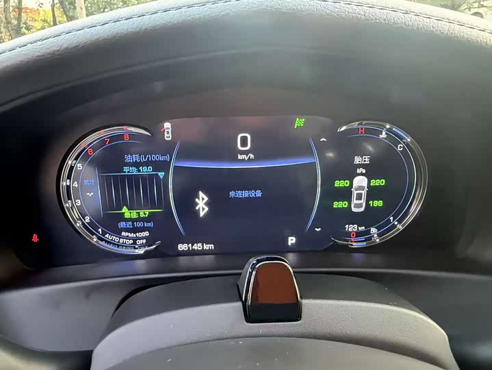 Фото 19 - Cadillac CT6