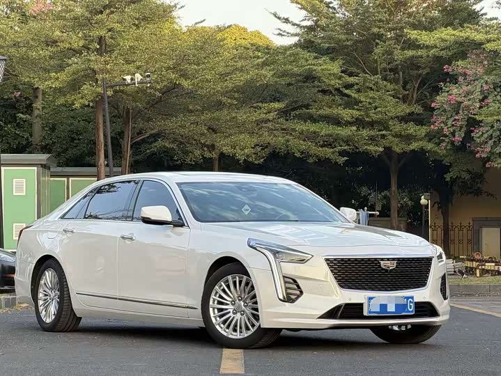 Фото 2 - Cadillac CT6