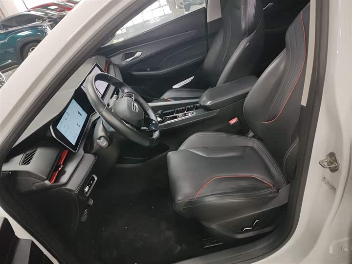 Фото 15 - Geely Binrui