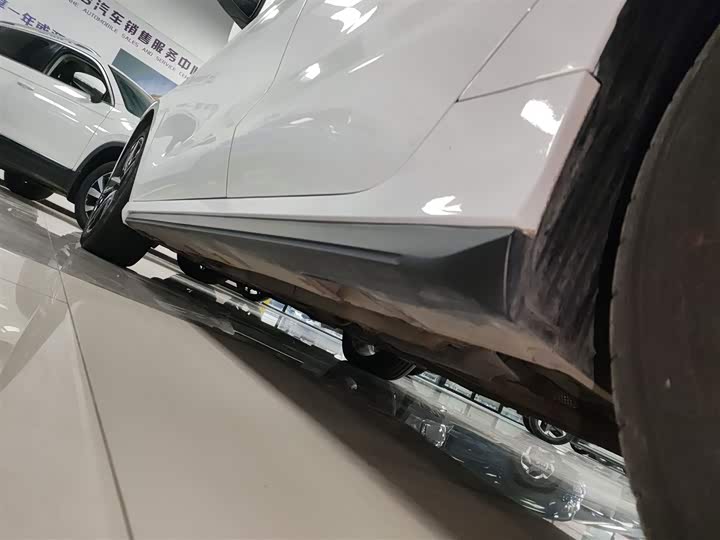 Фото 22 - Geely Binrui