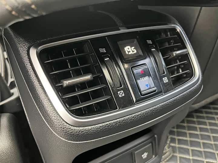 Фото 23 - Honda Avancier