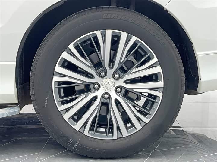 Фото 24 - Honda Avancier