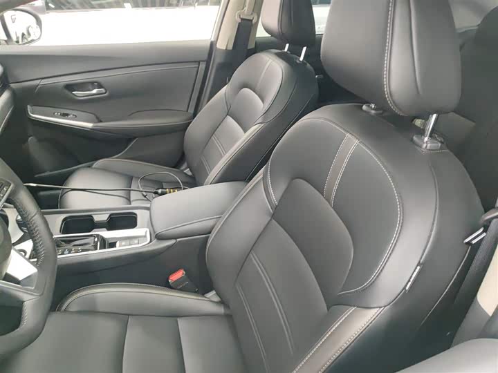 Фото 15 - Nissan Sylphy