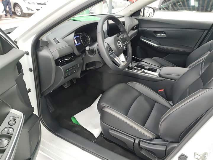 Фото 16 - Nissan Sylphy