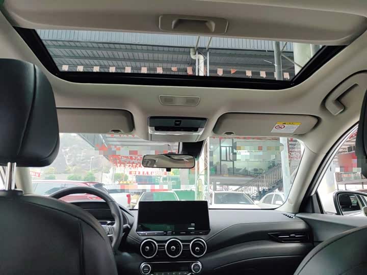 Фото 18 - Nissan Sylphy