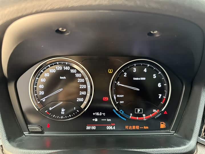 Фото 10 - BMW X1