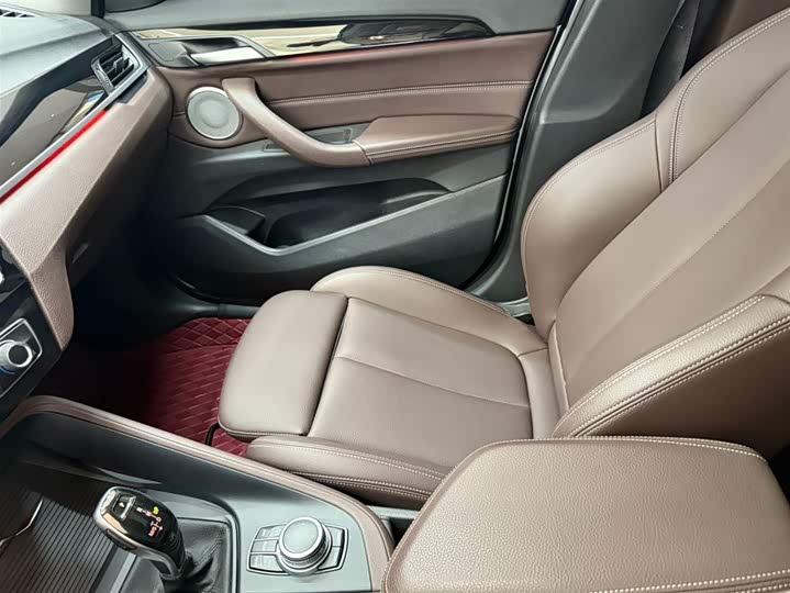 Фото 13 - BMW X1