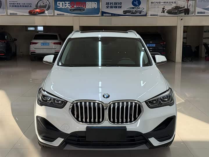 Фото 2 - BMW X1