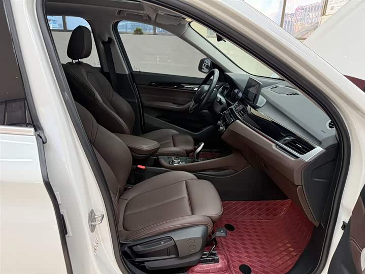 Фото 20 - BMW X1