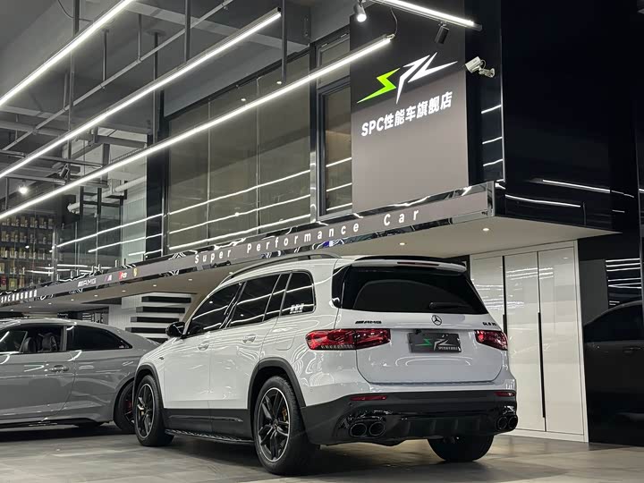 Фото 14 - Mercedes-Benz GLB-Class AMG