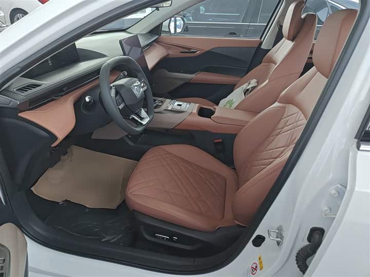 Фото 15 - Changan Qiyuan (Nevo) A05