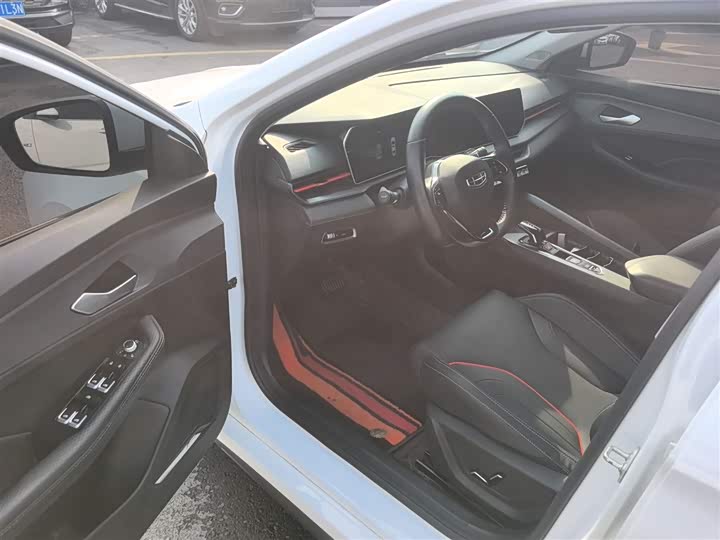 Фото 16 - Geely Binrui