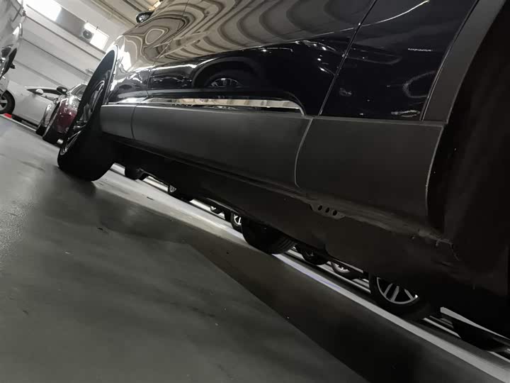 Фото 21 - Lincoln Aviator