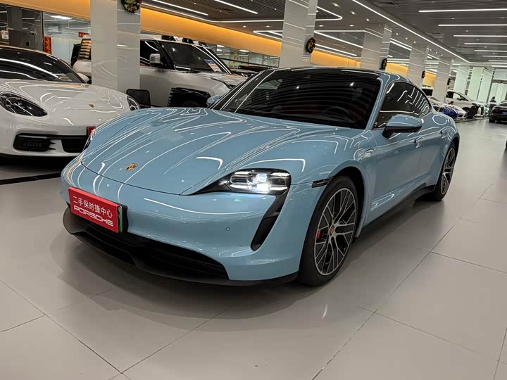 Фото 1 - Porsche Taycan