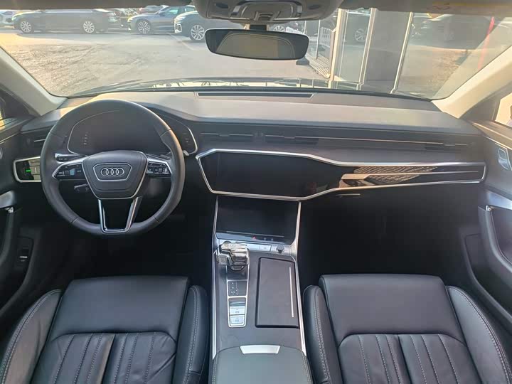 Фото 7 - Audi A6L