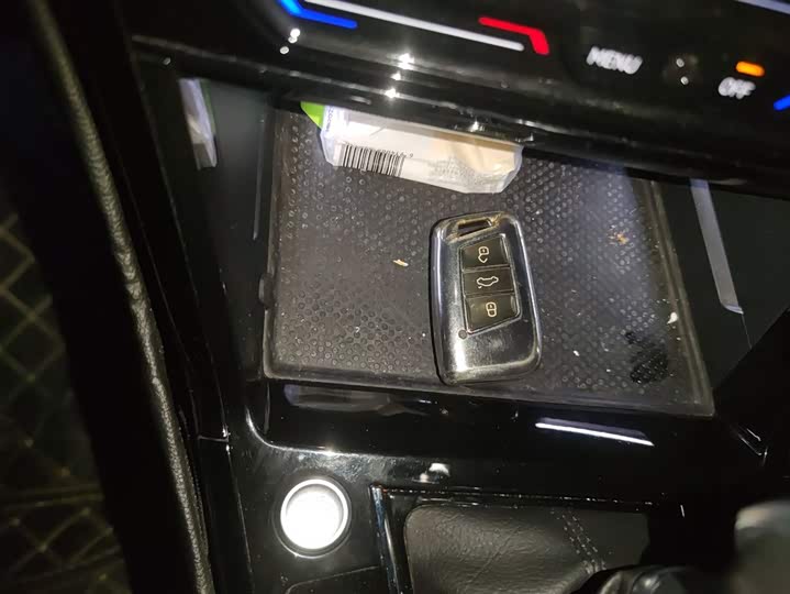 Фото 12 - Volkswagen Passat