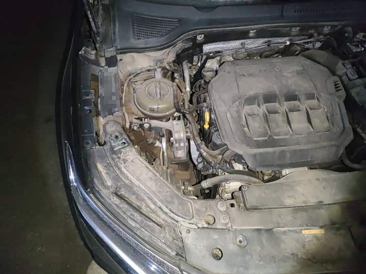 Фото 21 - Volkswagen Passat