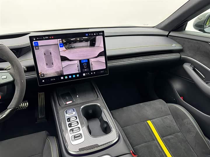 Фото 13 - Xiaomi SU7 Ultra