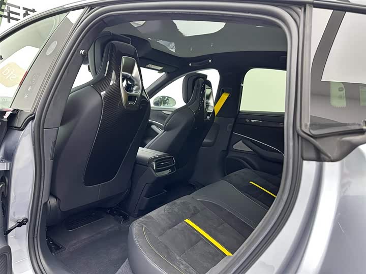 Фото 17 - Xiaomi SU7 Ultra