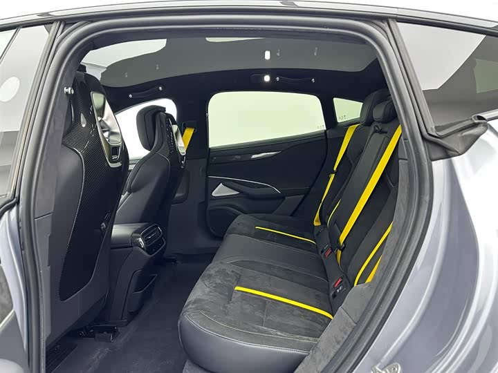 Фото 18 - Xiaomi SU7 Ultra