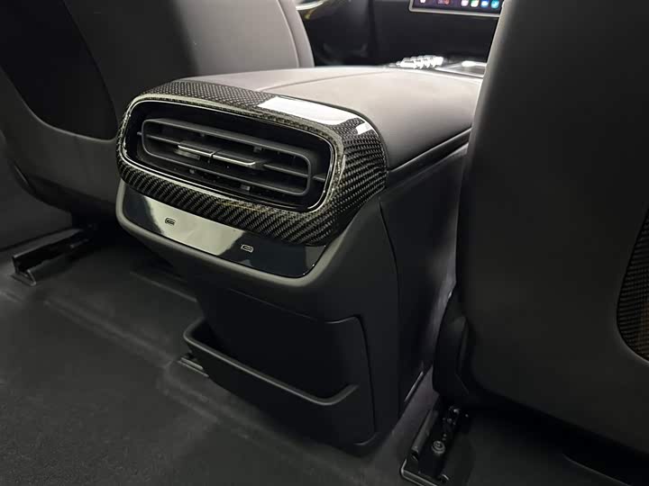 Фото 20 - Xiaomi SU7 Ultra